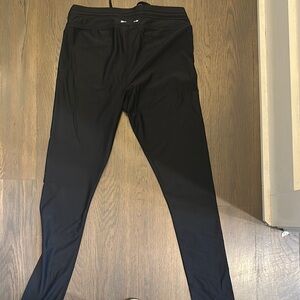 The Upside women’s shiny leggings